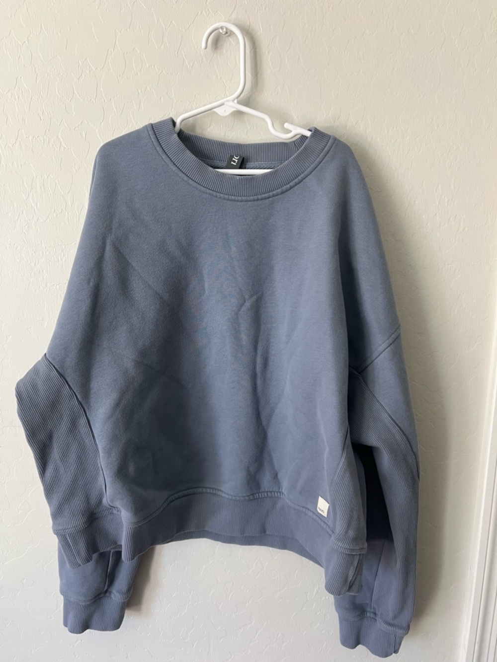 Vuori Crewneck Sweatshirt in Slate Blue